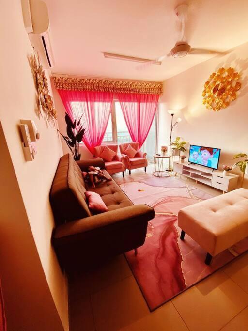 Sentrovue B Pink House Daire Bandar Puncak Alam Dış mekan fotoğraf
